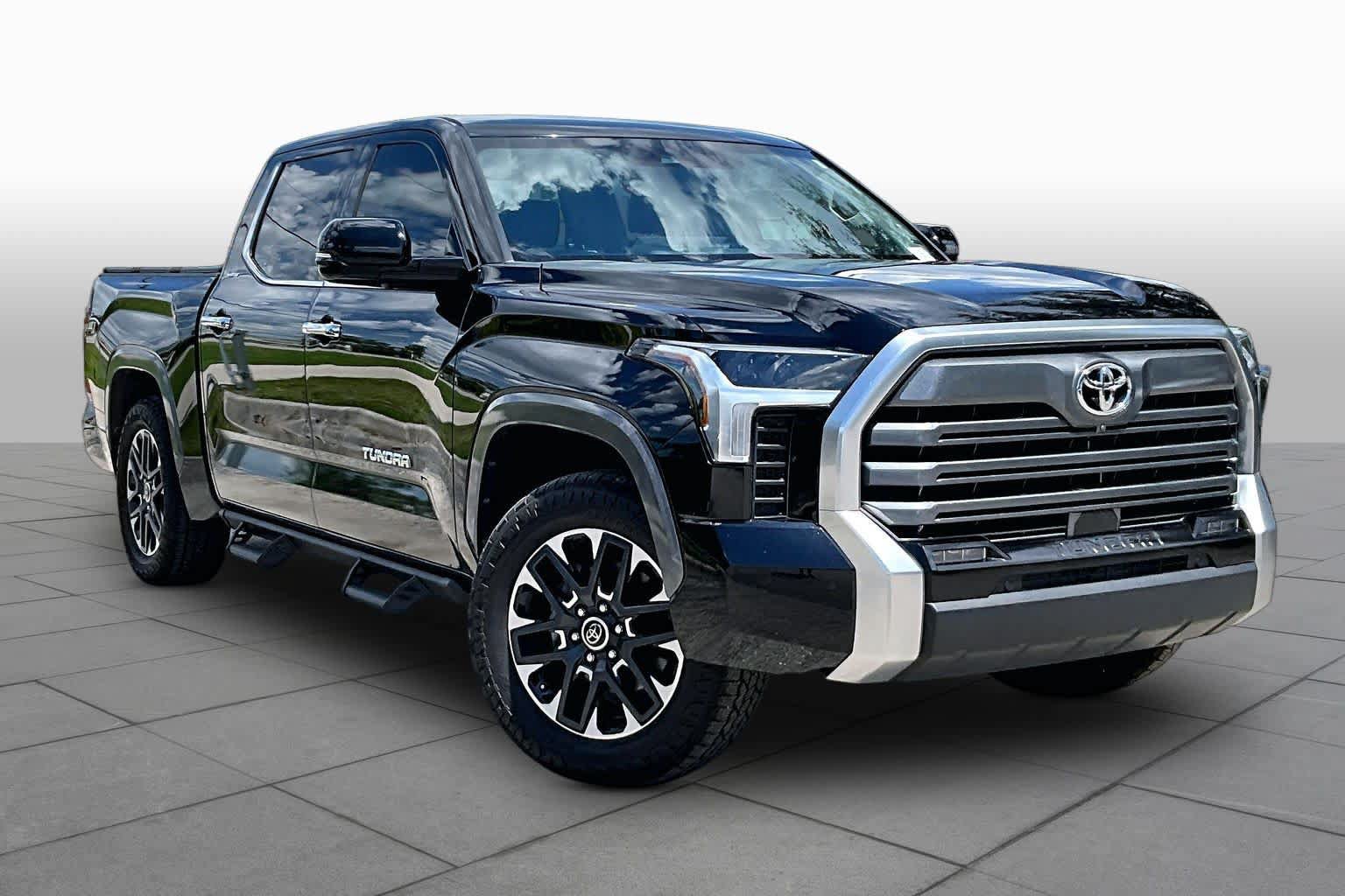 Used 2023 Toyota Tundra Limited AWD/4WD image 3