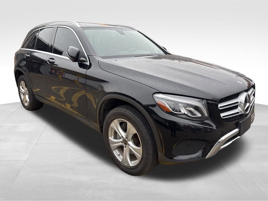 Used 2018 Mercedes-Benz GLC 300 4MATIC image 5