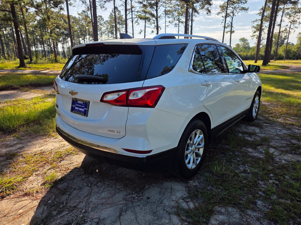 Used 2018 Chevrolet Equinox LT w/ Sun & Infotainment Package AWD/4WD image 5