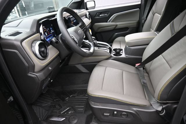 New 2026 Chevrolet Colorado ZR2 w/ Off-Road Front Bumper Package AWD/4WD image 8
