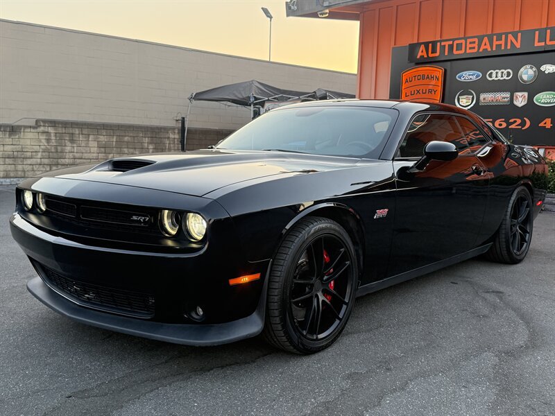 Used 2016 Dodge Challenger SRT RWD image 6