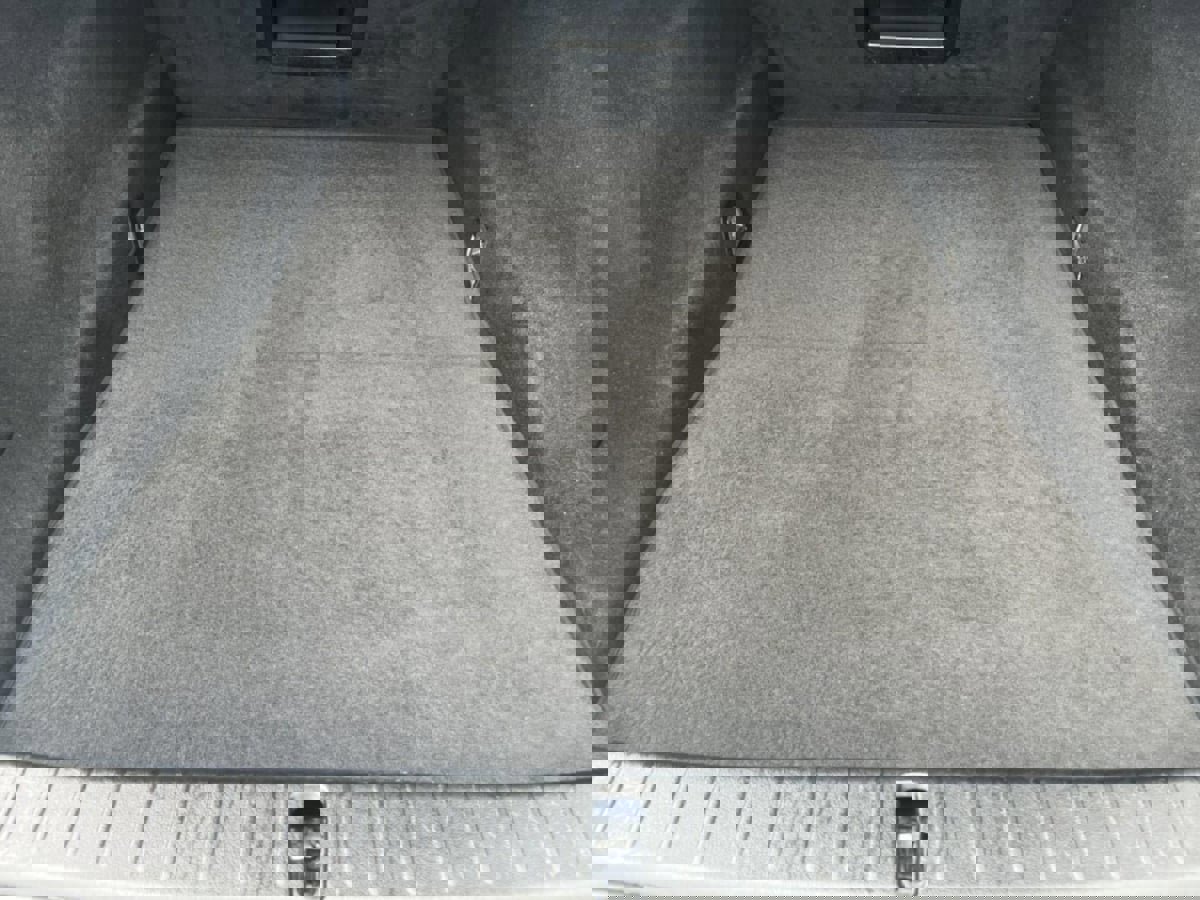 Used 2016 BMW 750i RWD image 42