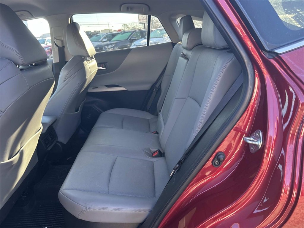 Used 2023 Toyota Venza Limited image 15