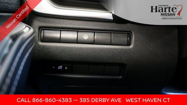 Used 2023 Nissan Rogue SV image 27