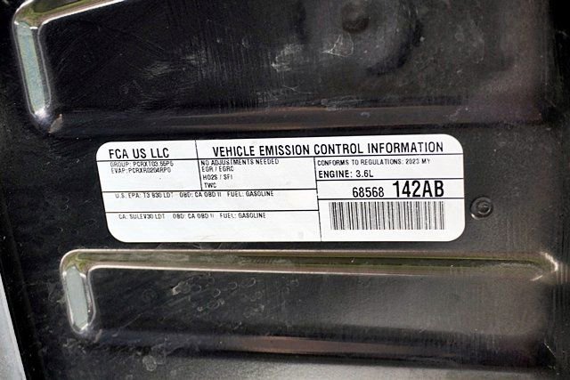 Certified 2023 Jeep Grand Cherokee L Laredo image 33