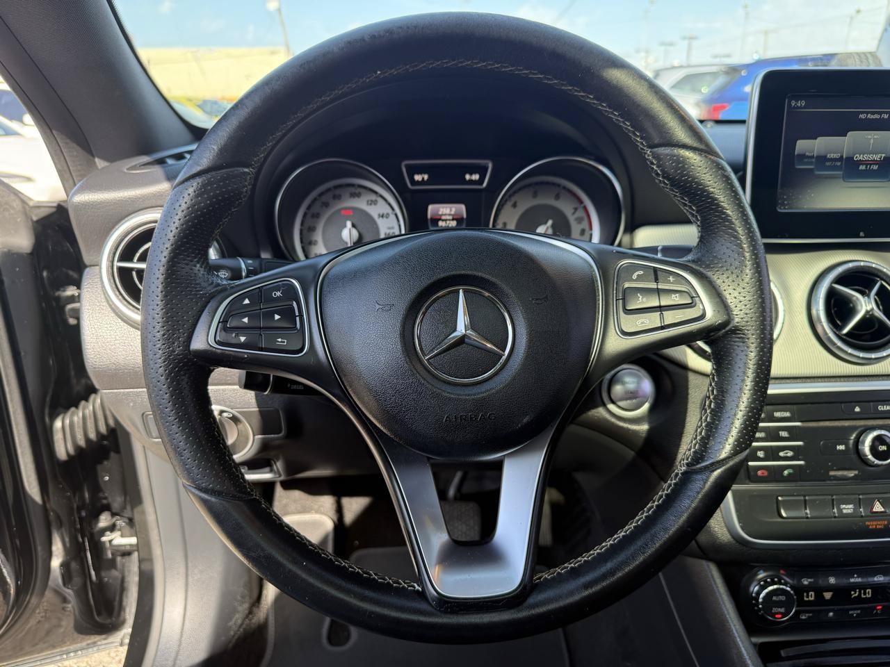 Used 2016 Mercedes-Benz CLA 250 image 13