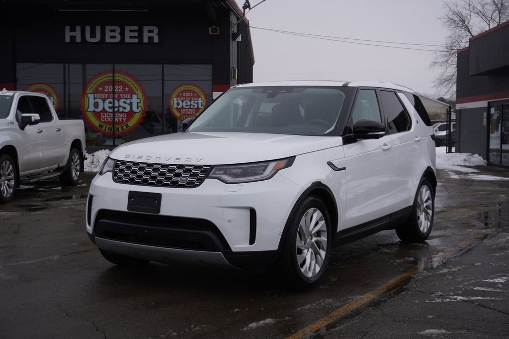 Used 2024 Land Rover Discovery S image 3