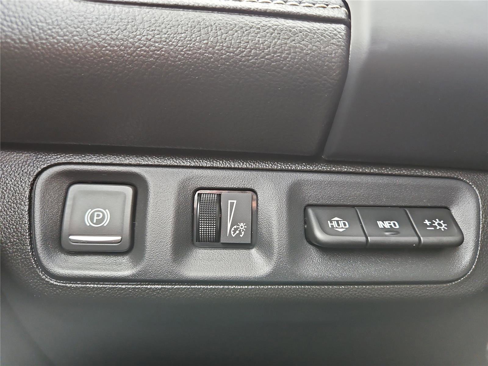 Used 2023 GMC Acadia Denali w/ Denali Ultimate Package image 16