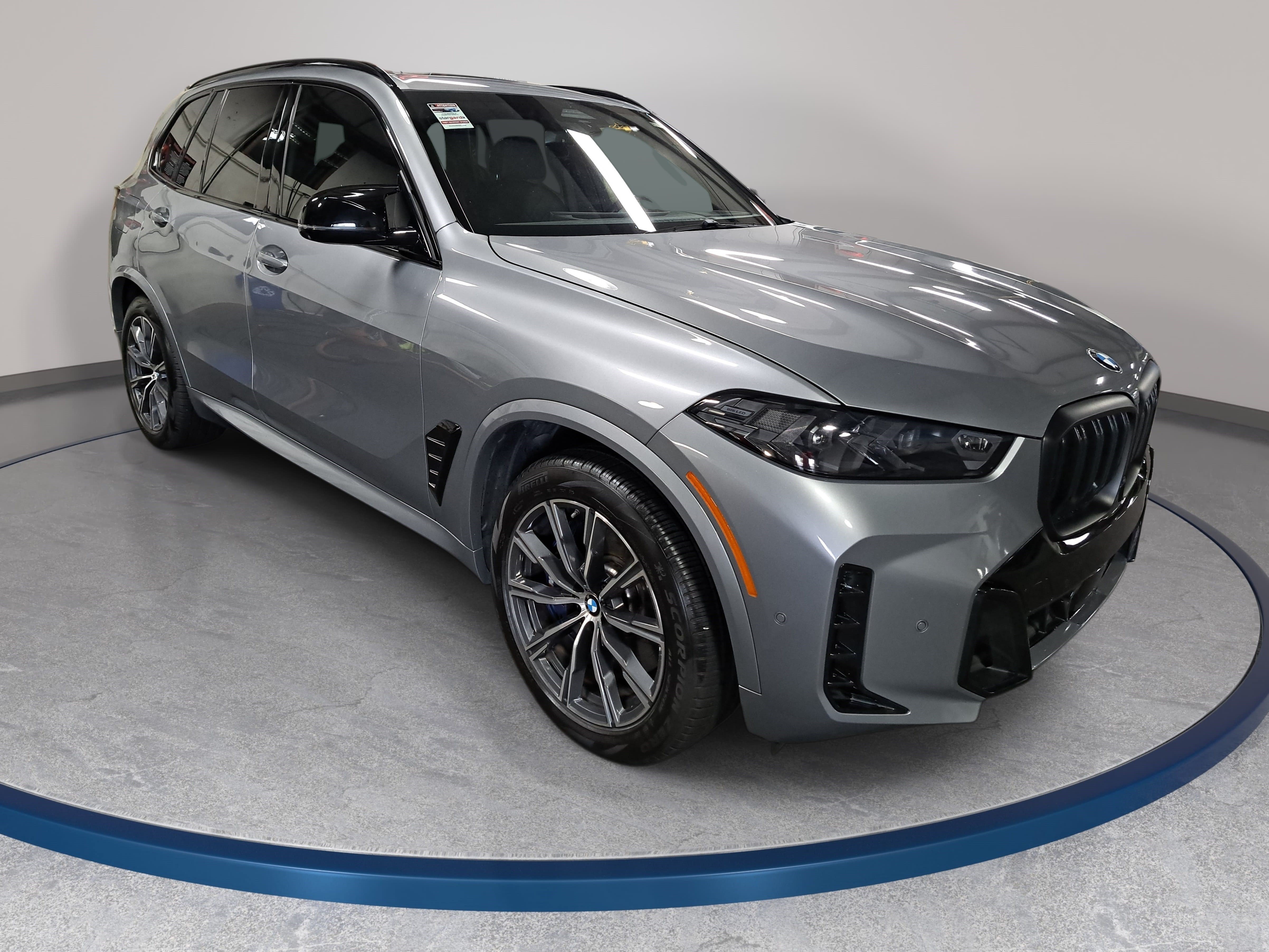 Used 2024 BMW X5 M60i w/ Parking Assistance Package AWD/4WD image 3