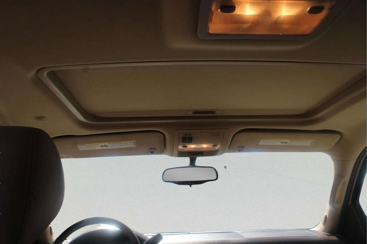 Used 2011 Chevrolet Tahoe LT AWD/4WD image 7