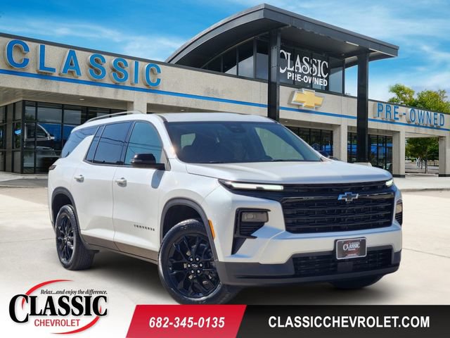 Used 2025 Chevrolet Traverse LT w/ Midnight/Sport Edition