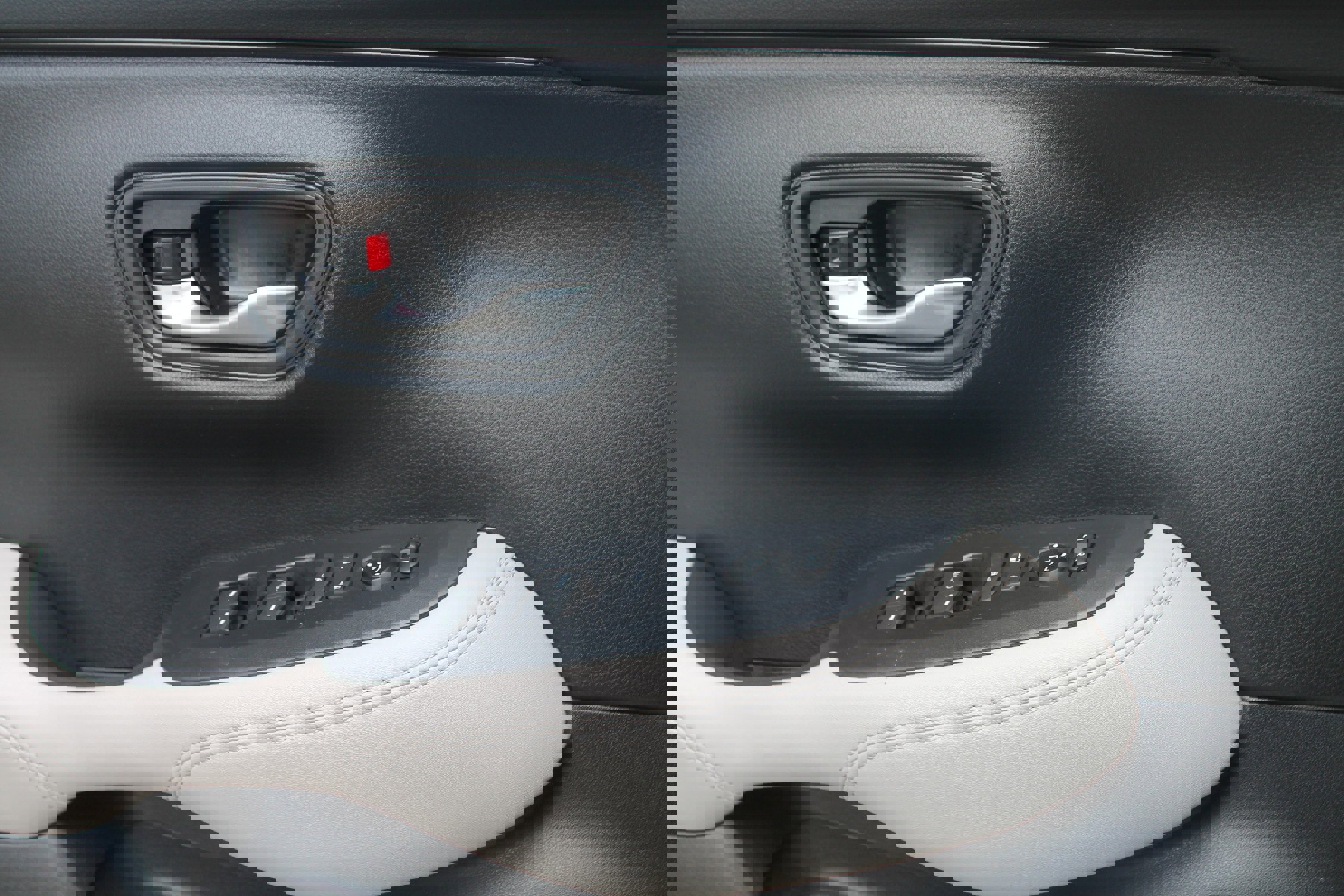 Used 2024 Honda HR-V LX image 13