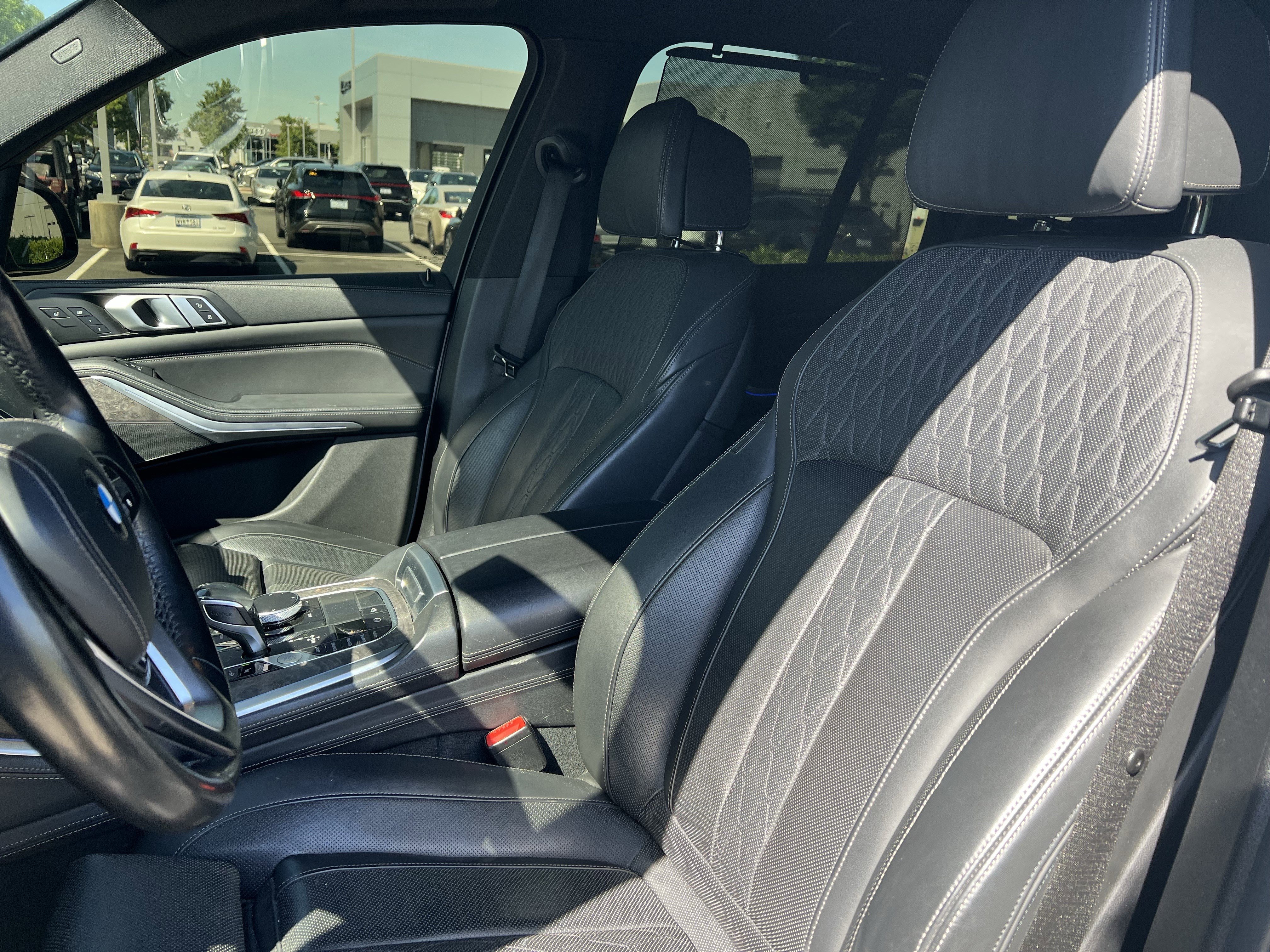 Used 2019 BMW X5 xDrive40i w/ Executive Package AWD/4WD image 16