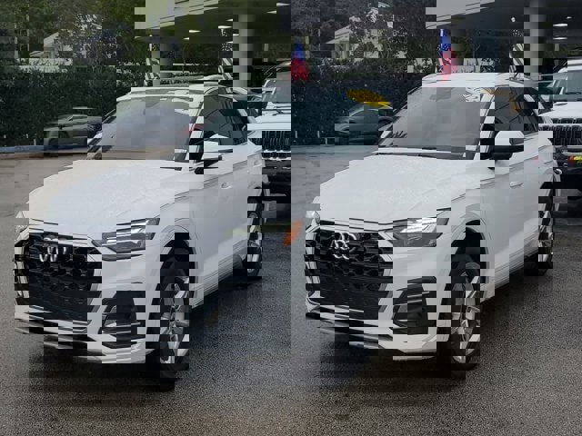 Used 2024 Audi Q5 2.0T Premium image 3