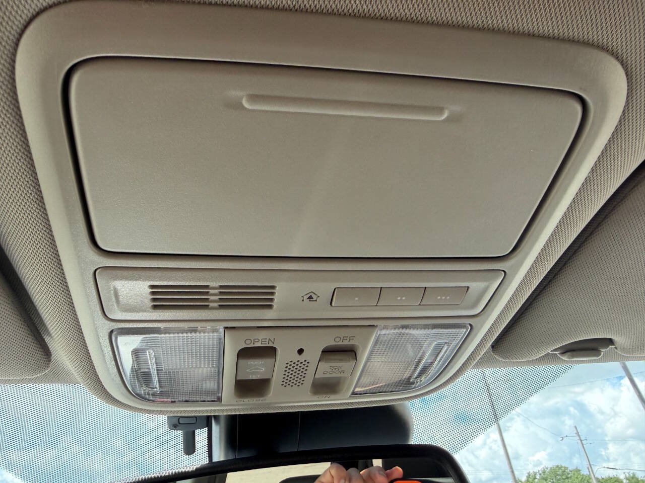 Used 2014 Honda Odyssey EX-L image 25