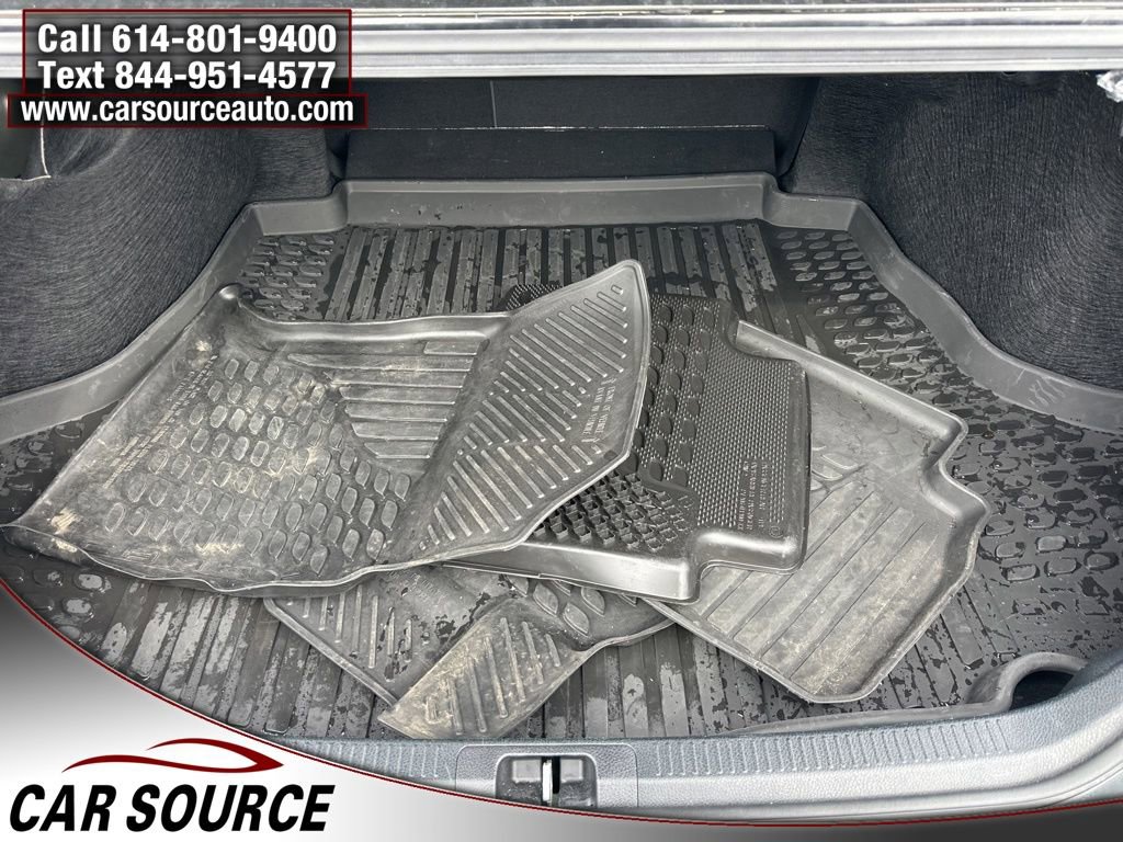 Used 2023 Toyota Camry SE w/ Cold Weather Package image 5