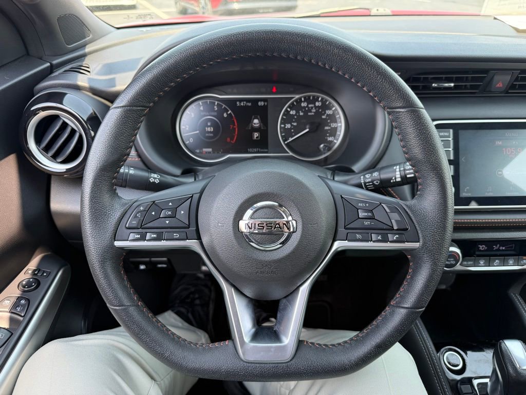 Used 2020 Nissan Kicks SR image 15