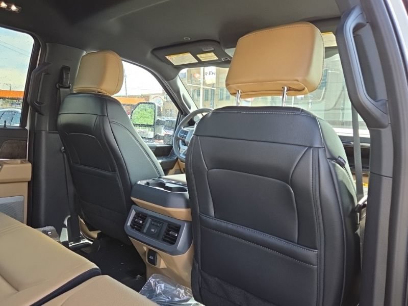 New 2026 Ford F250 Lariat w/ Black Appearance Package AWD/4WD image 19