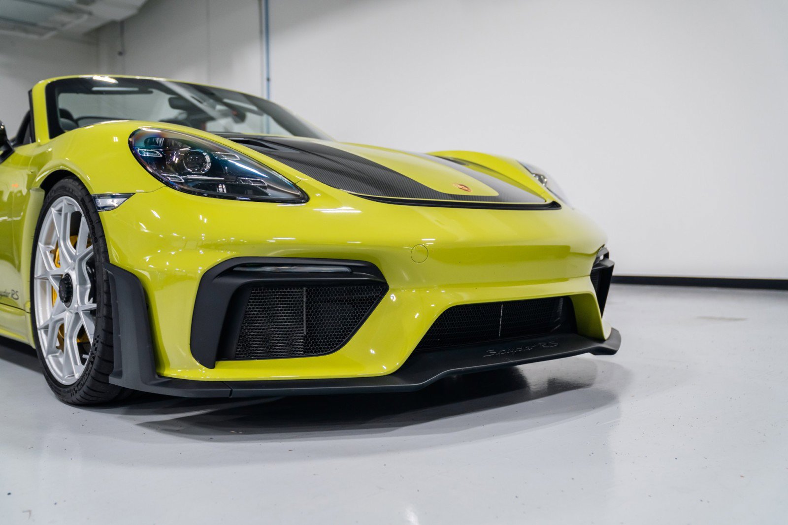 Used 2025 Porsche 718 Boxster Spyder RS image 34