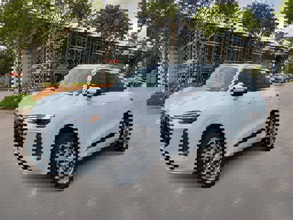 New 2025 Audi Q5 Premium Plus