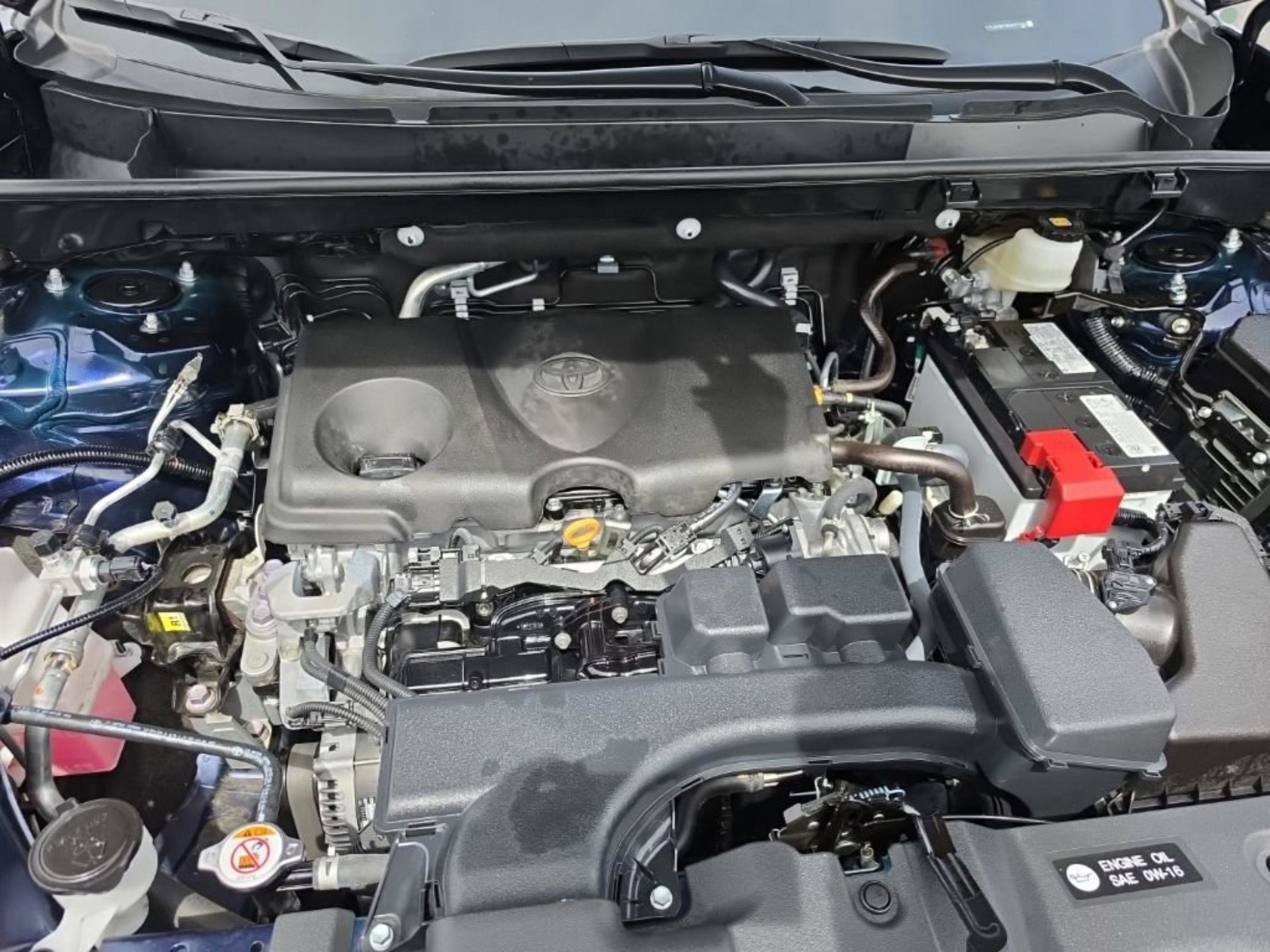 Used 2025 Toyota RAV4 XLE w/ Convenience Package FWD image 10