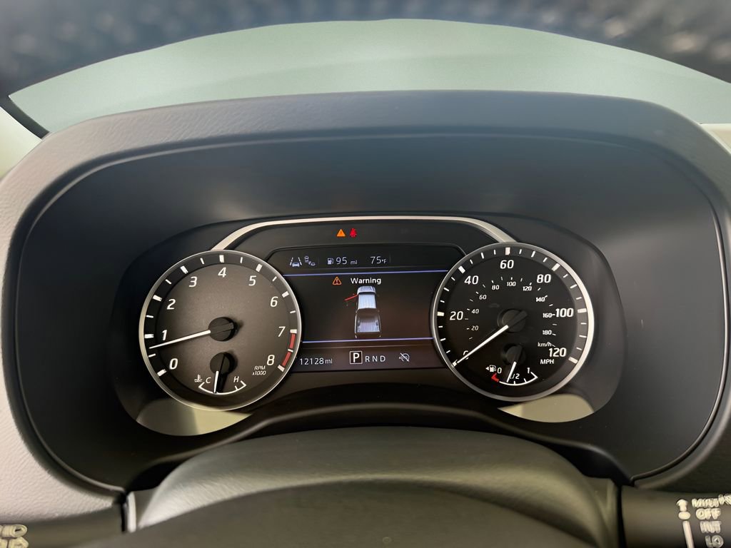 Used 2025 Nissan Frontier SV w/ SV Convenience Package image 25