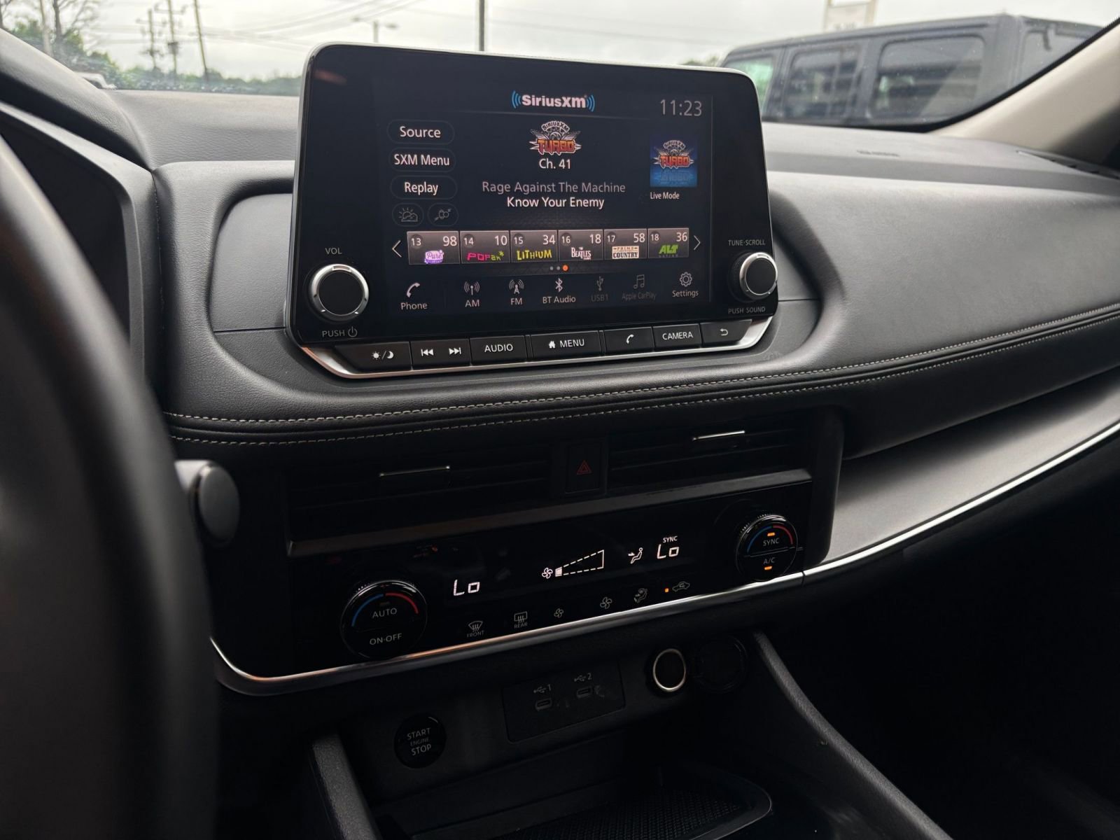 Used 2025 Nissan Rogue SV AWD/4WD image 20