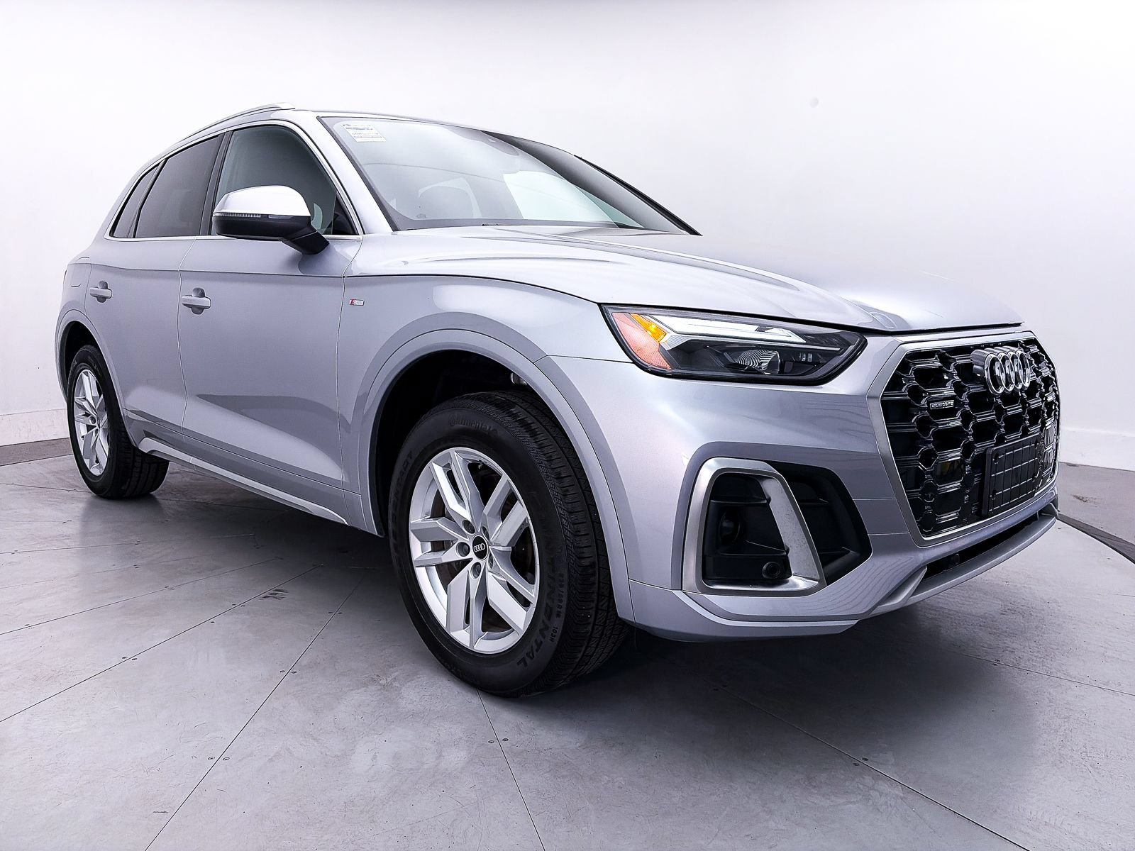 Used 2022 Audi Q5 2.0T Premium w/ Convenience Package AWD/4WD image 9
