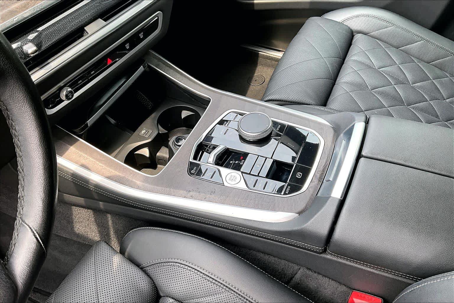 Used 2024 BMW X5 sDrive40i RWD image 16