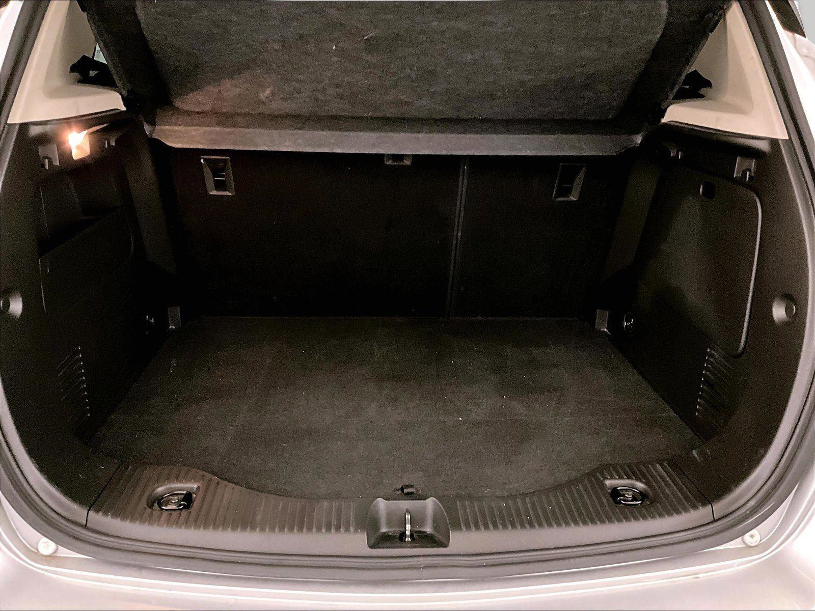 Used 2021 Buick Encore Preferred w/ Safety Package image 33