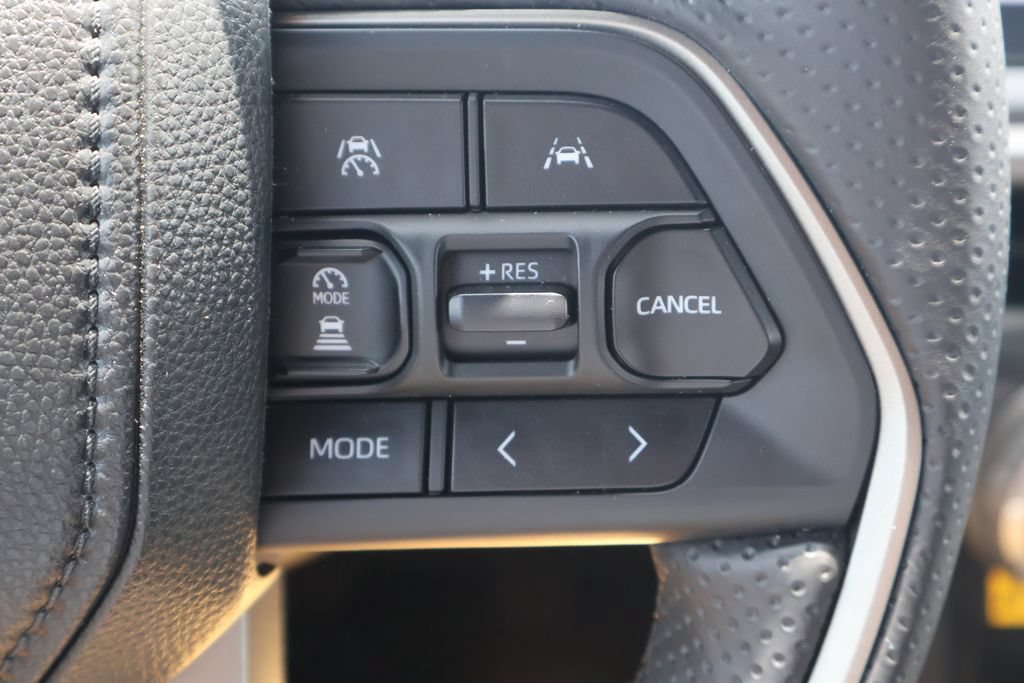 Used 2026 Toyota 4Runner TRD Off-Road Premium AWD/4WD image 6