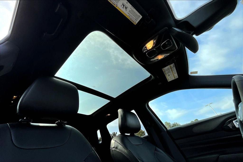 Used 2023 Jeep Compass High Altitude image 22