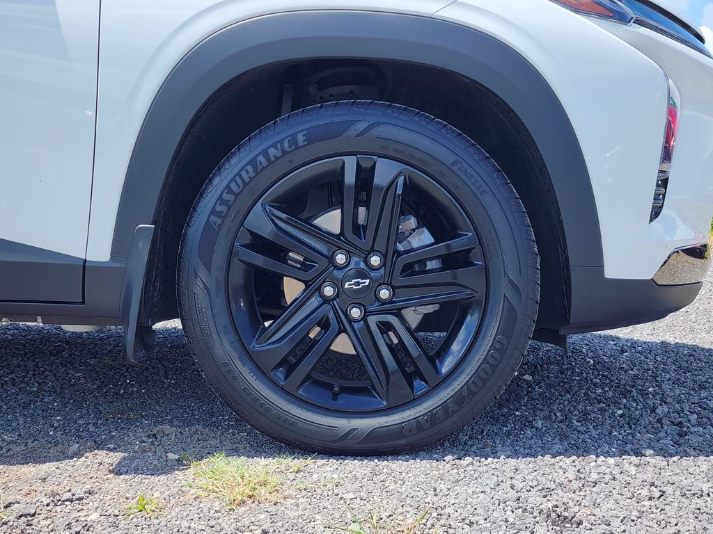 Certified 2025 Chevrolet Trax ACTIV w/ Driver Confidence Package FWD image 13