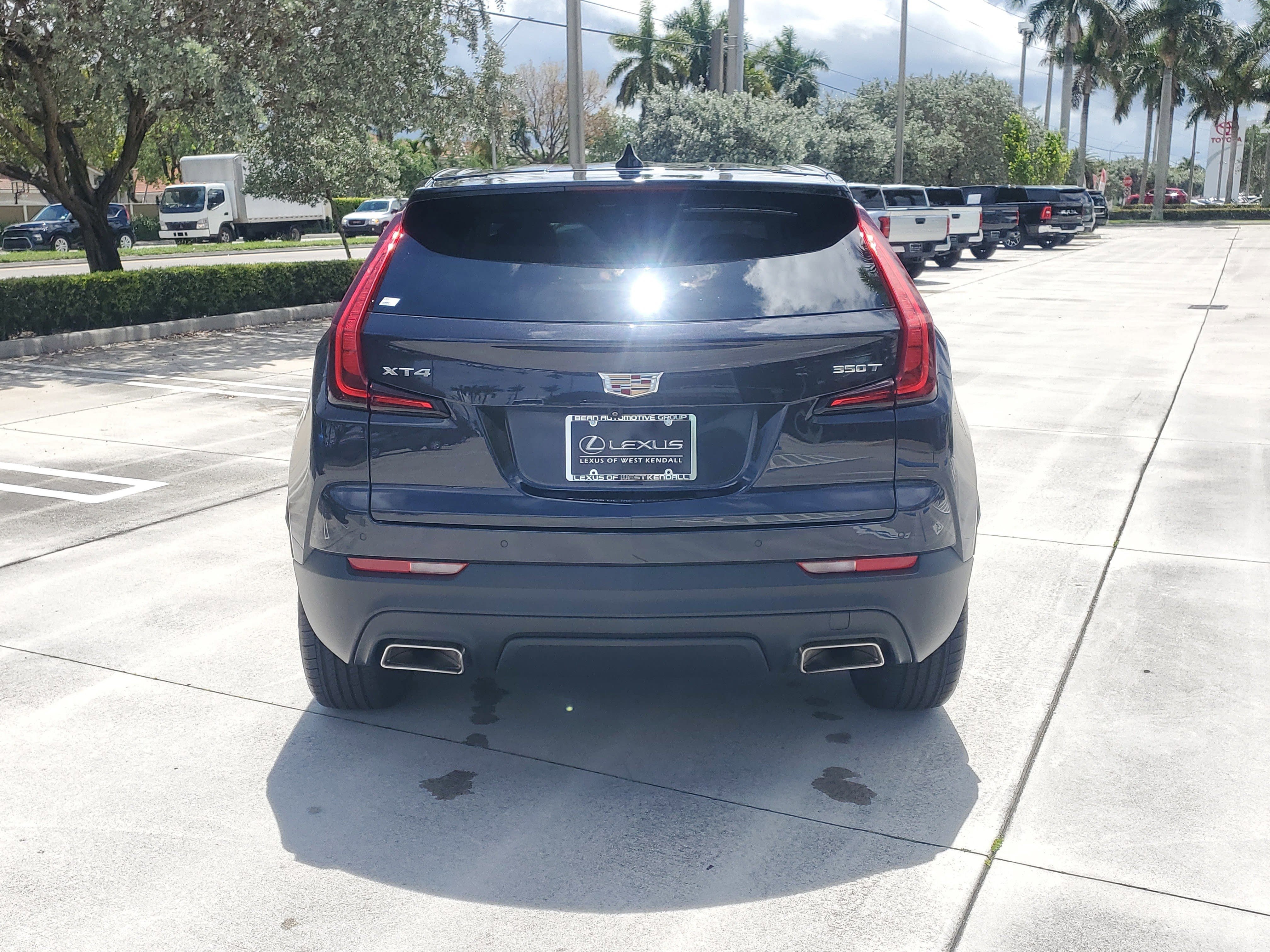 Used 2023 Cadillac XT4 Luxury FWD image 9