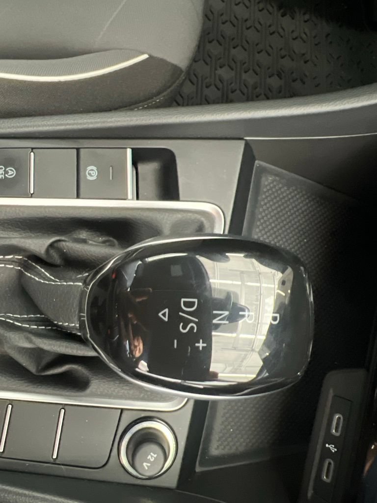 Used 2026 Volkswagen Jetta Sport FWD image 38