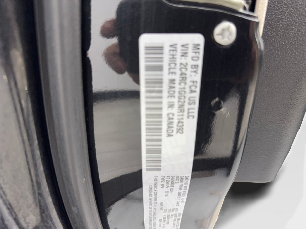 Used 2022 Chrysler Pacifica Limited FWD image 95