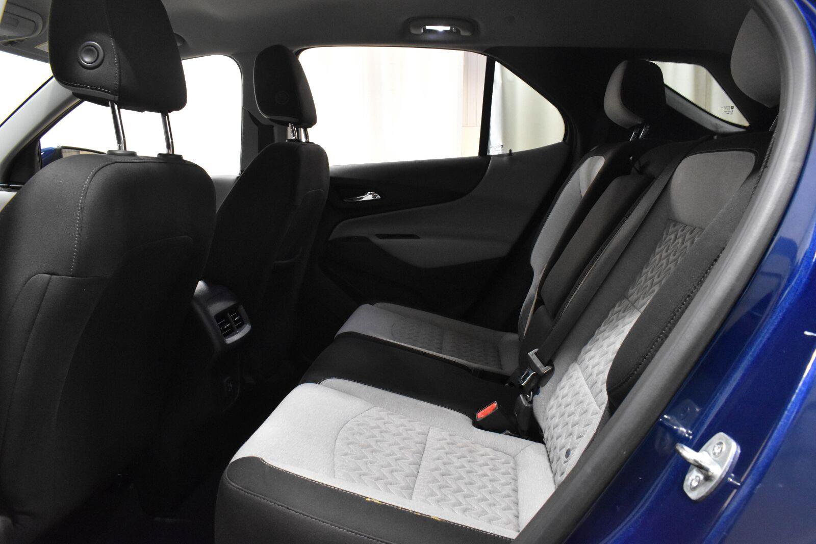 Used 2022 Chevrolet Equinox LT AWD/4WD image 4
