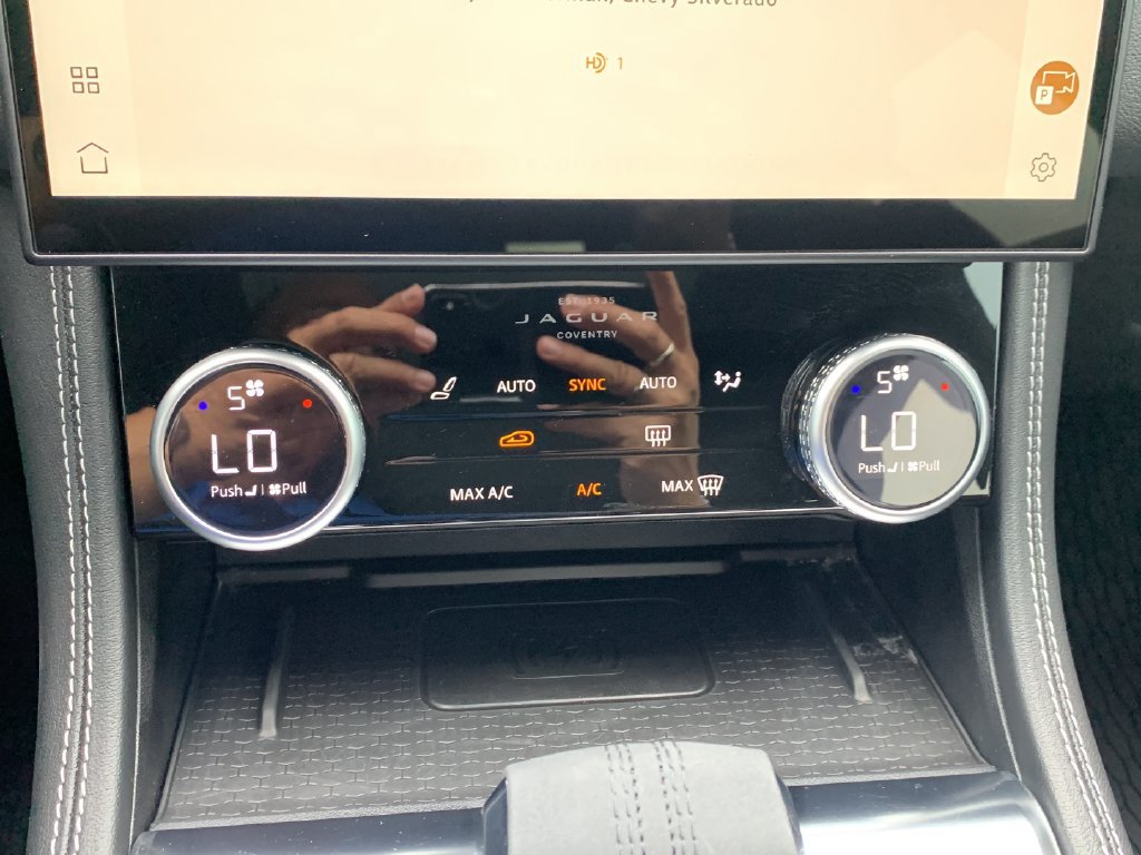 Used 2025 Jaguar F-PACE R-Dynamic S AWD/4WD image 28