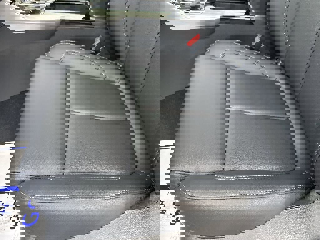 New 2025 Mitsubishi Eclipse Cross SEL image 10