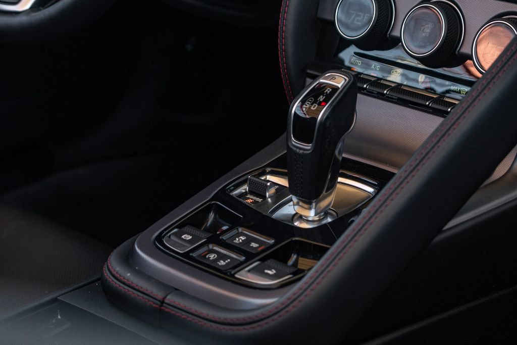 Used 2021 Jaguar F-TYPE Convertible image 30