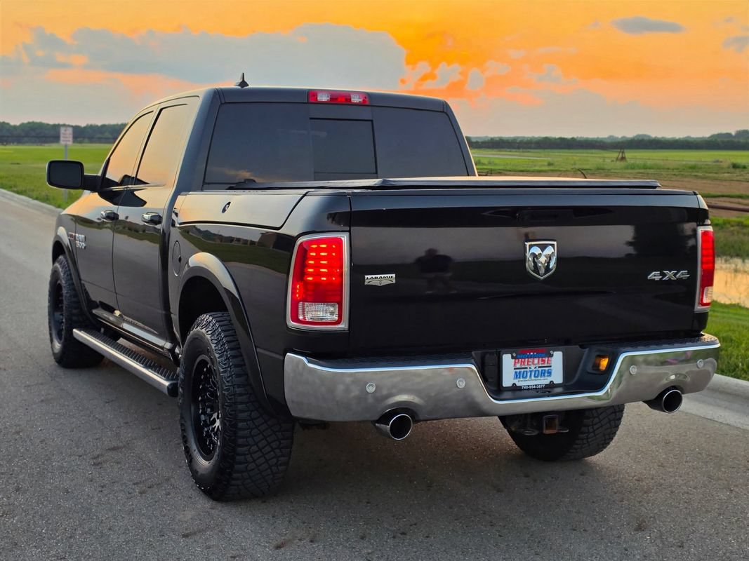 Used 2018 RAM 1500 Laramie w/ Convenience Group AWD/4WD image 7