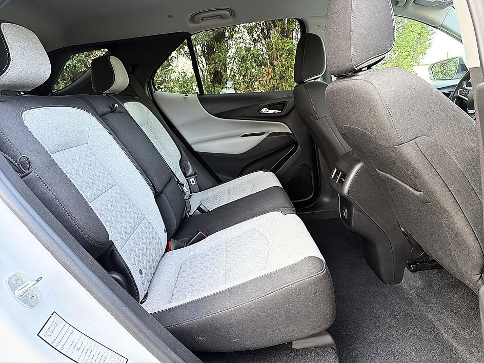 Used 2023 Chevrolet Equinox LT image 20