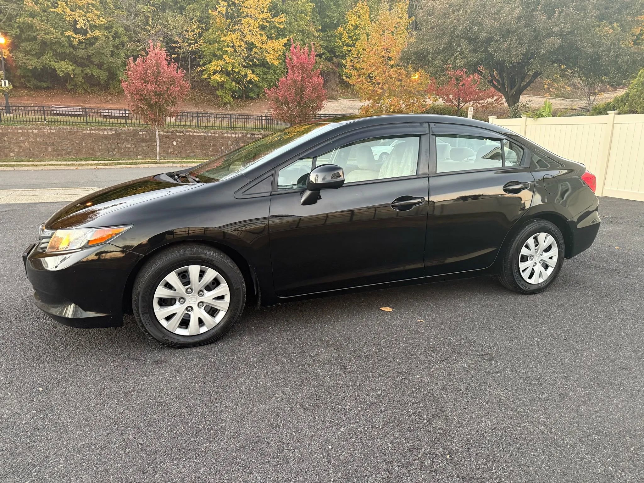Used 2012 Honda Civic LX image 3