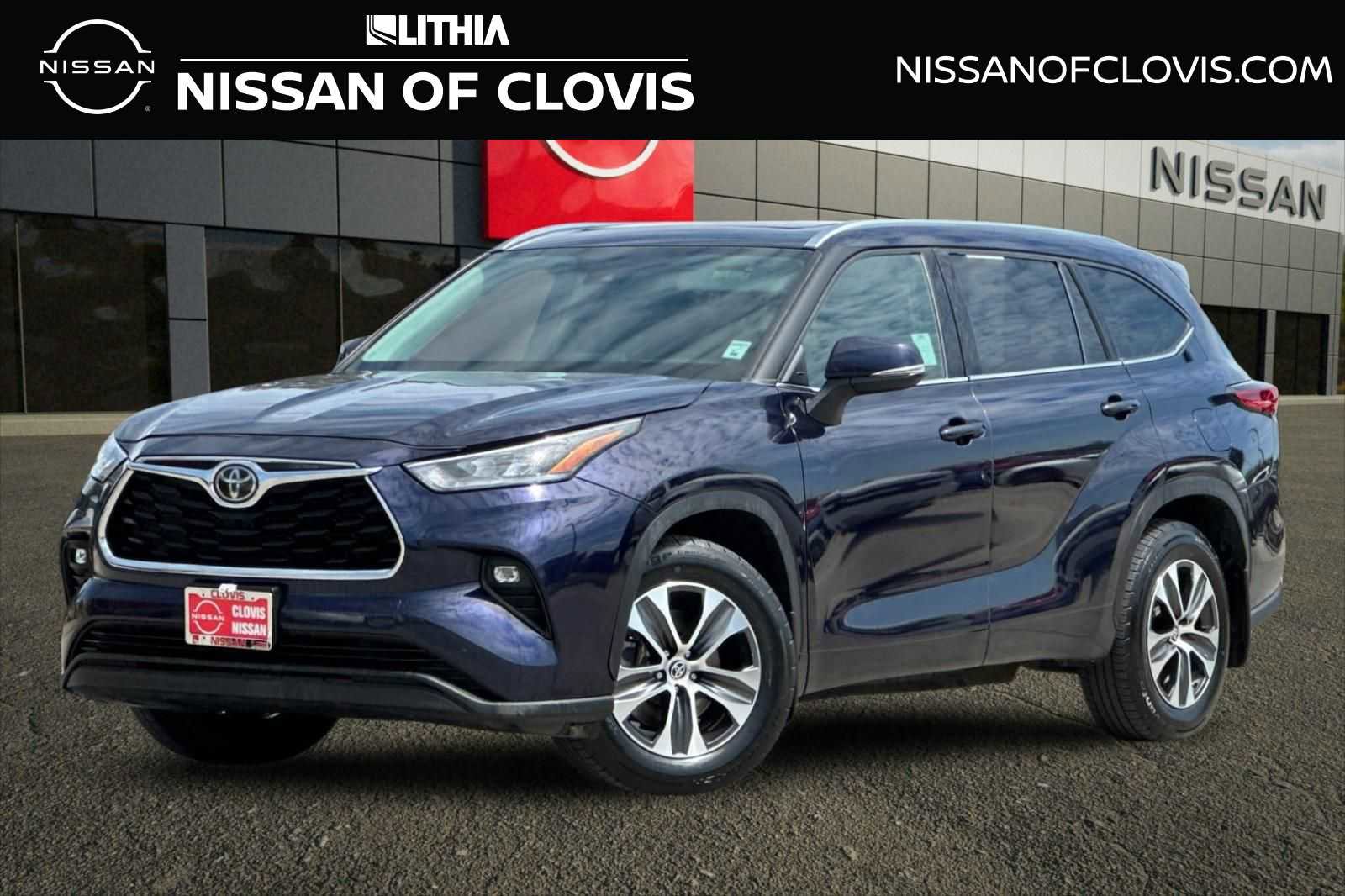 Used 2020 Toyota Highlander XLE image 1