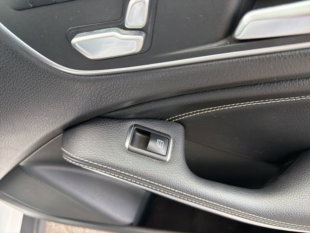 Used 2020 Mercedes-Benz GLA 250 4MATIC w/ Convenience Package image 29