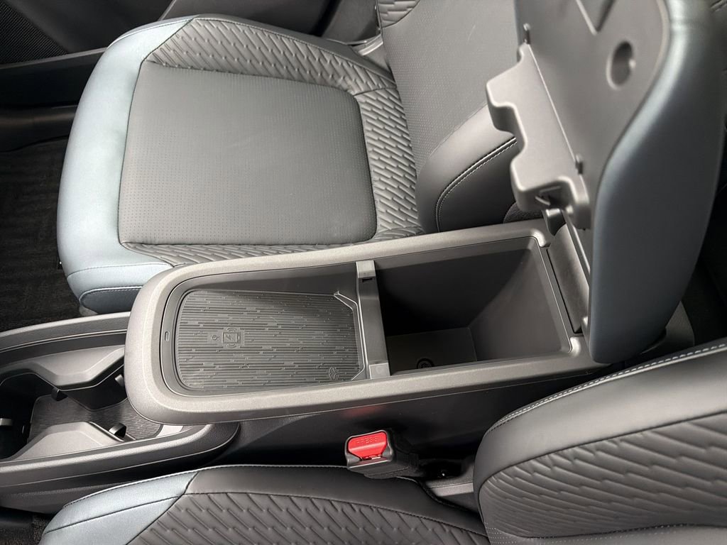 New 2026 Nissan Leaf Platinum+ w/ Cargo Package (Platinum+) FWD image 26