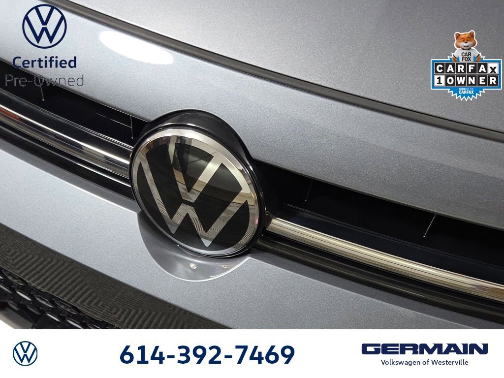 Certified 2025 Volkswagen Jetta SE w/ Sunroof Package image 14