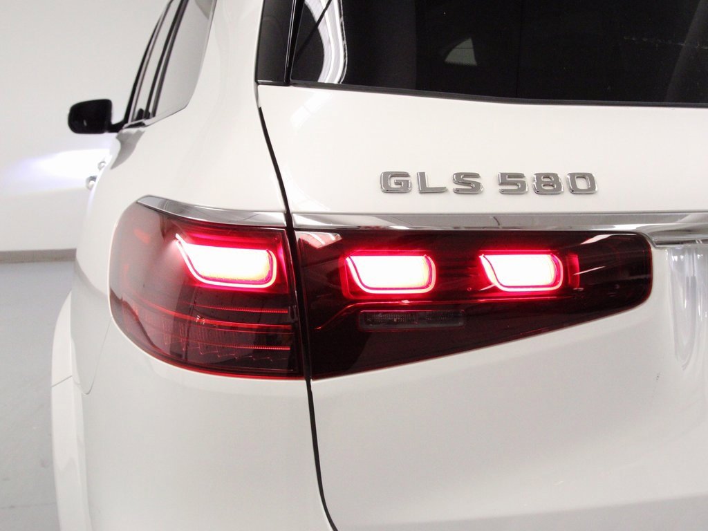 Certified 2024 Mercedes-Benz GLS 580 4MATIC image 11