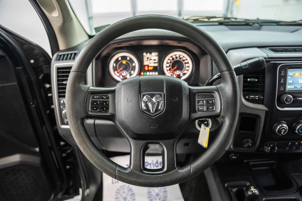 Used 2016 RAM 3500 Tradesman w/ Chrome Appearance Group AWD/4WD image 36