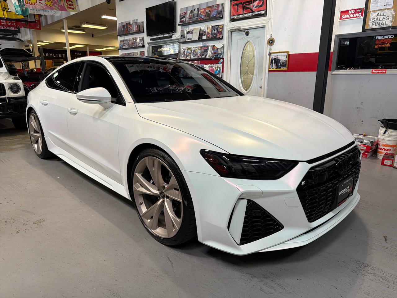 Used 2023 Audi RS 7 Sportback AWD/4WD image 3